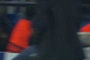 开云体育app-太阳报：内托推搡球童没染黄，但欧足联可能介入处罚